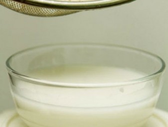 Cách Làm Kem Trị Mụn Cám Với Nha Đam Và Nước Vo Gạo